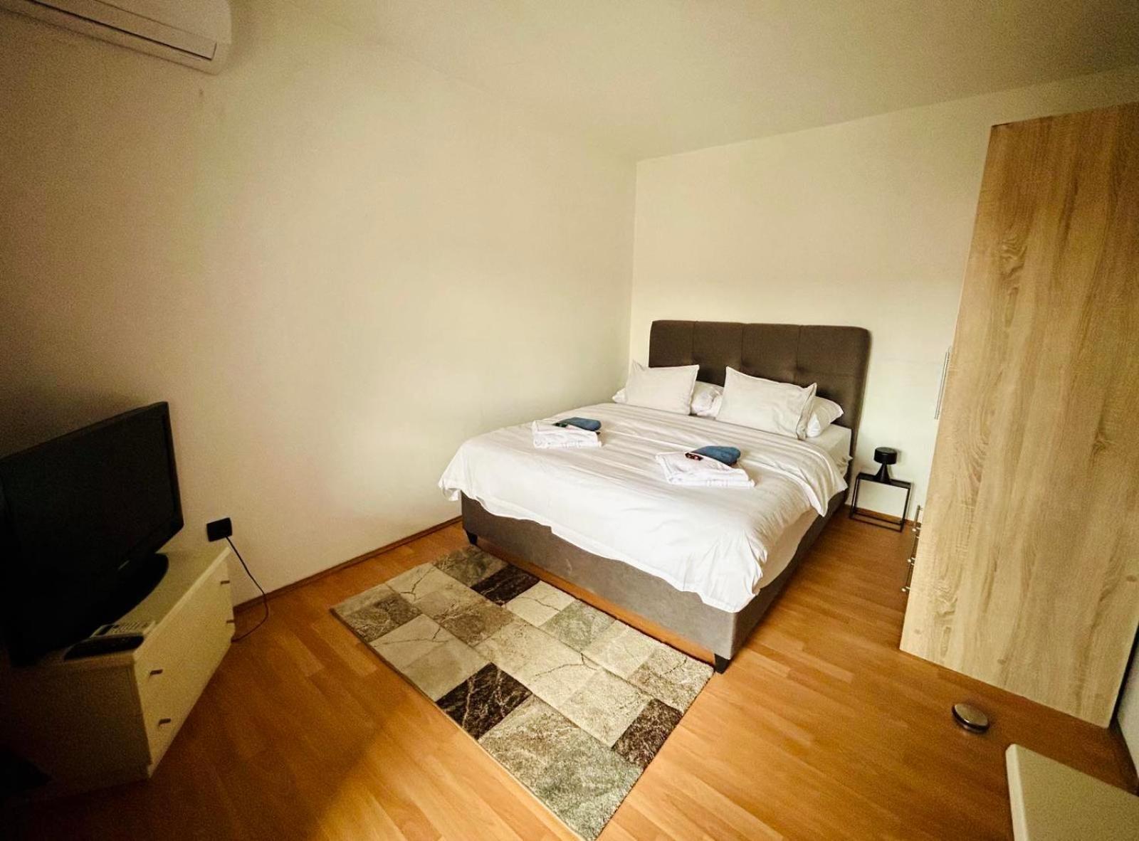 Fly By Suite - Zagreb Airport - 0-24H Self Check In&Out - Parking On Site Velika Gorica Ngoại thất bức ảnh