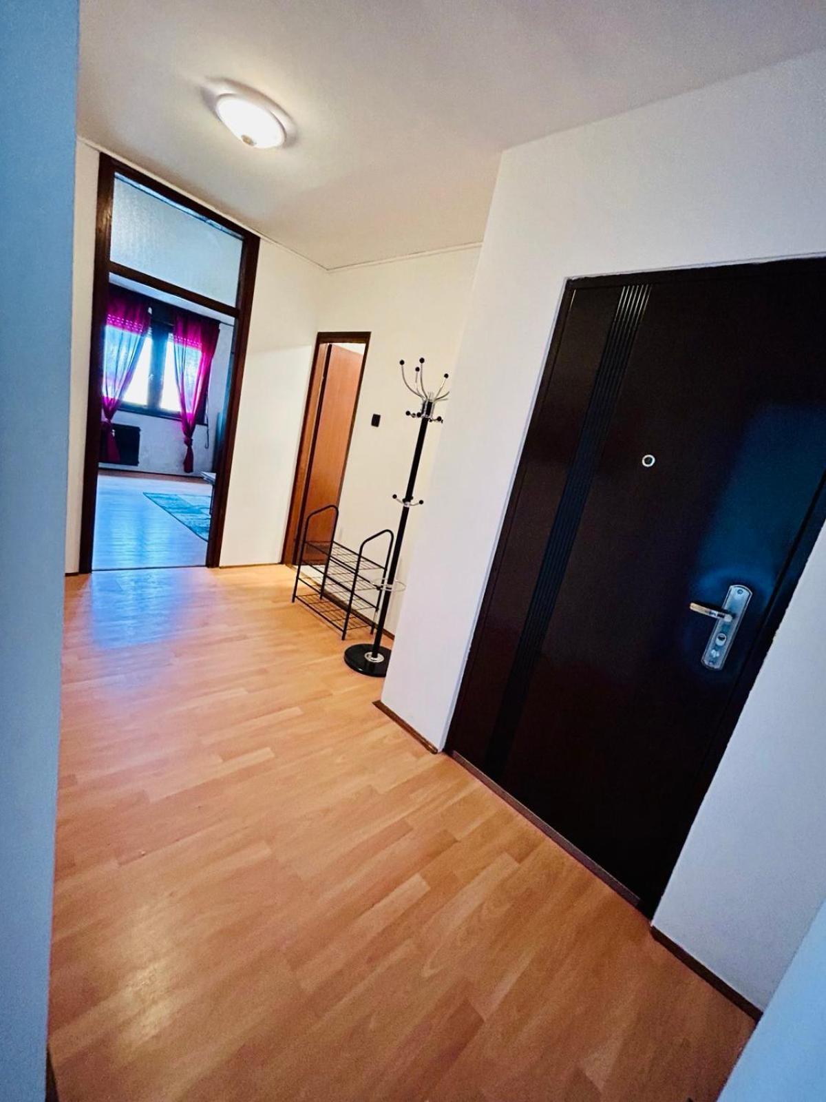 Fly By Suite - Zagreb Airport - 0-24H Self Check In&Out - Parking On Site Velika Gorica Ngoại thất bức ảnh